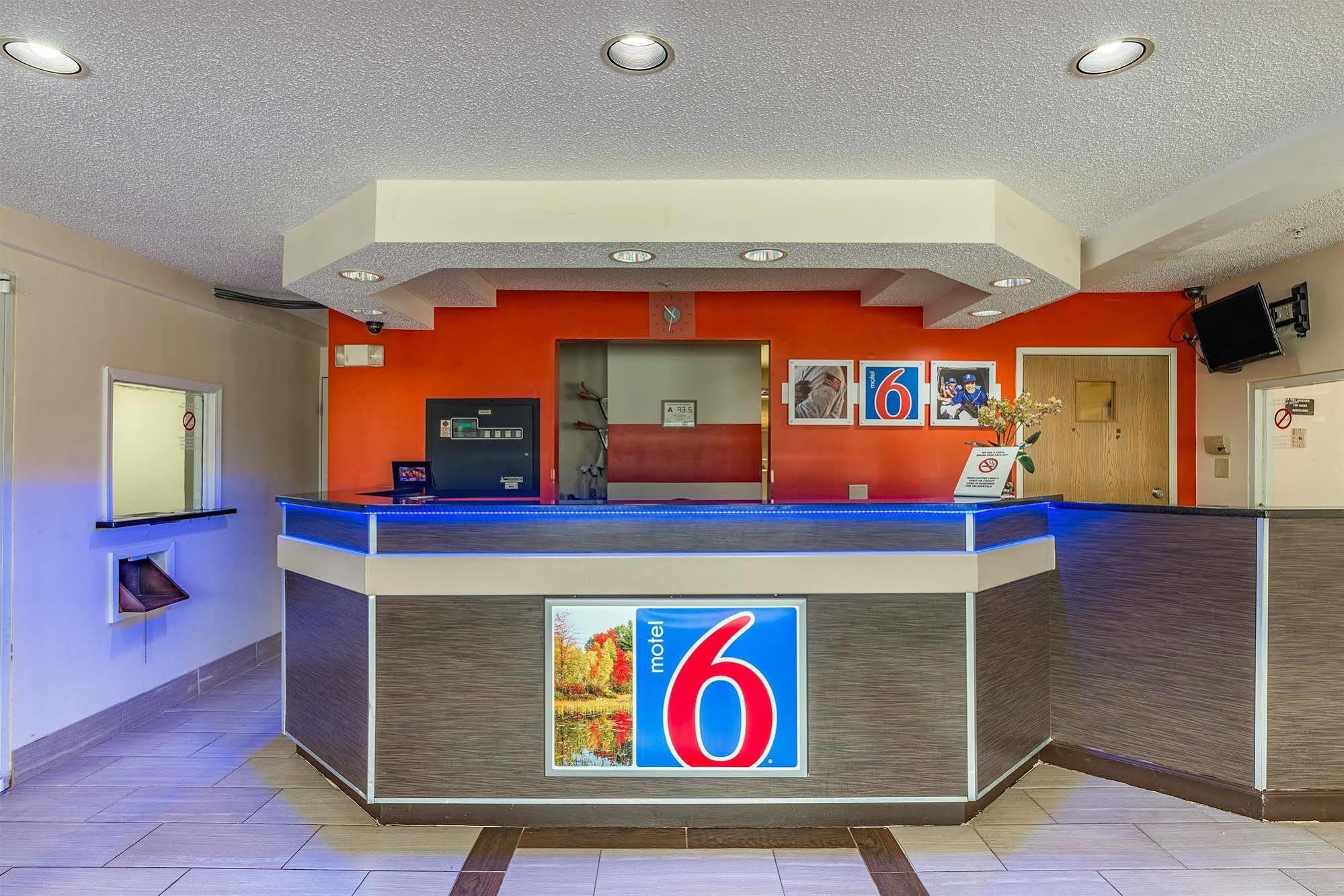Motel 6-Charlotte, NC - University Exterior foto